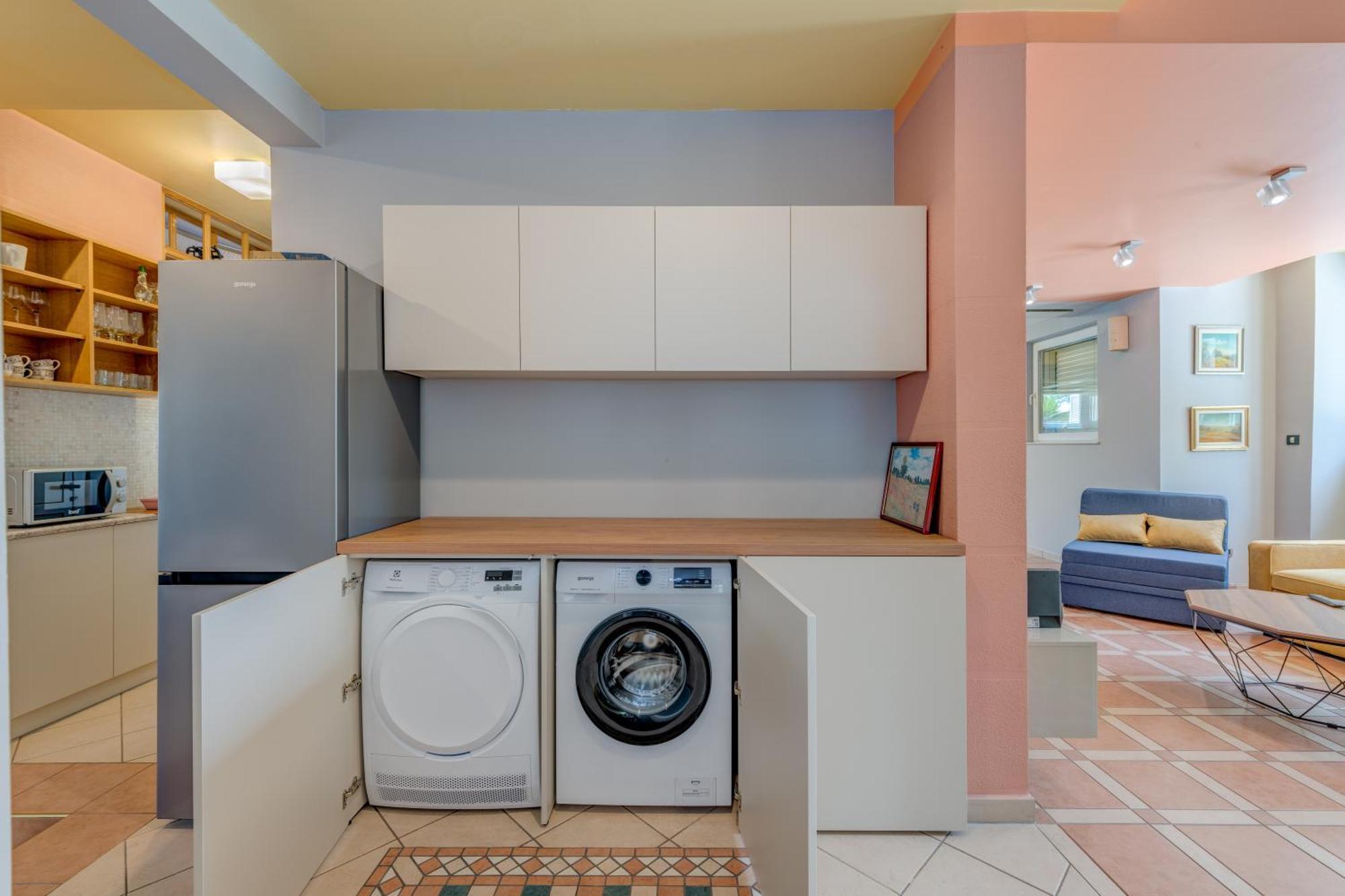 ספליט Blue Dolphin Apartment - Private Indoor Pool, Jacuzzi, Garden מראה חיצוני תמונה